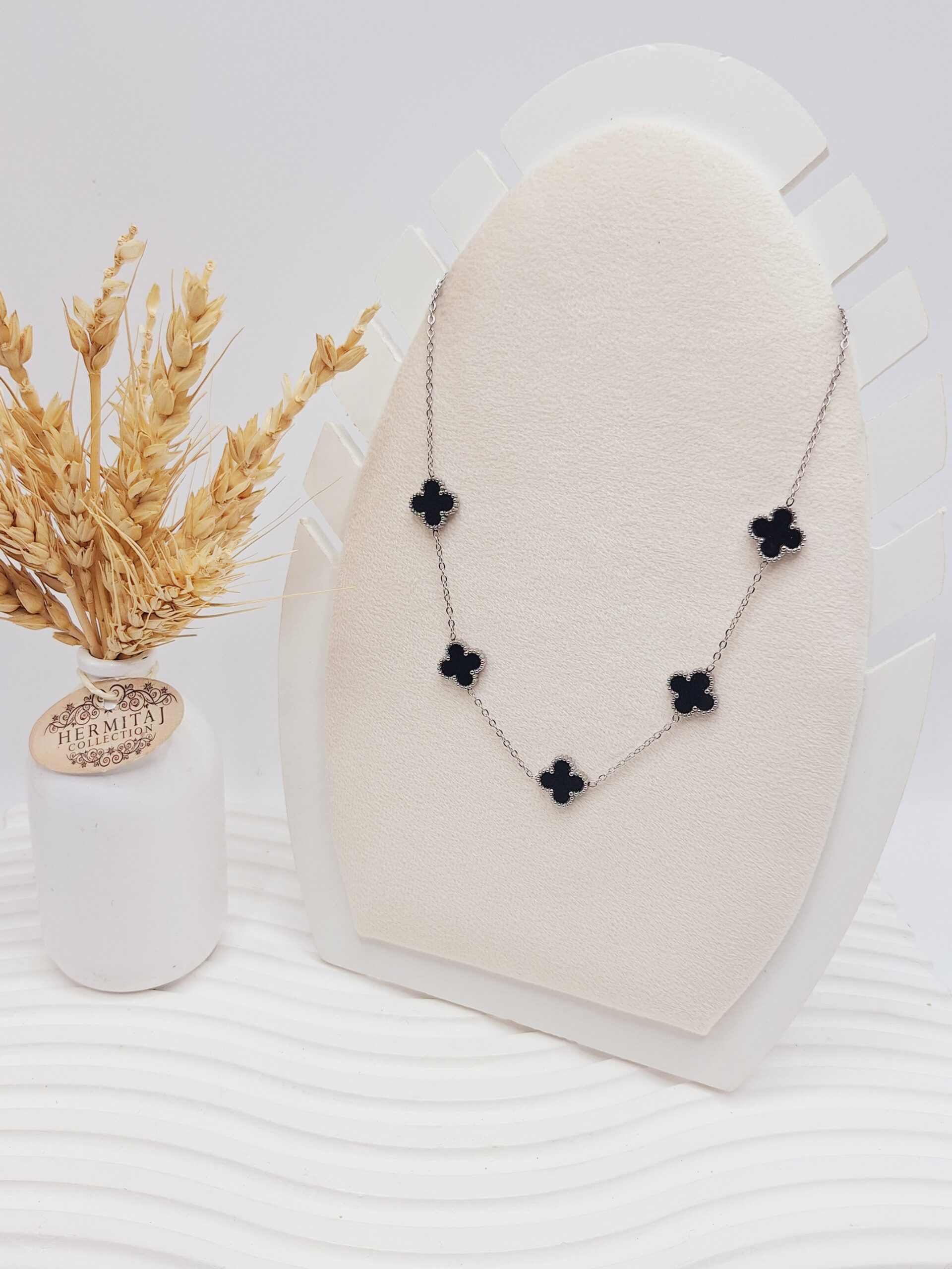 گردنبند پرطرفدار ون کلیف (مشکی نقره ای)