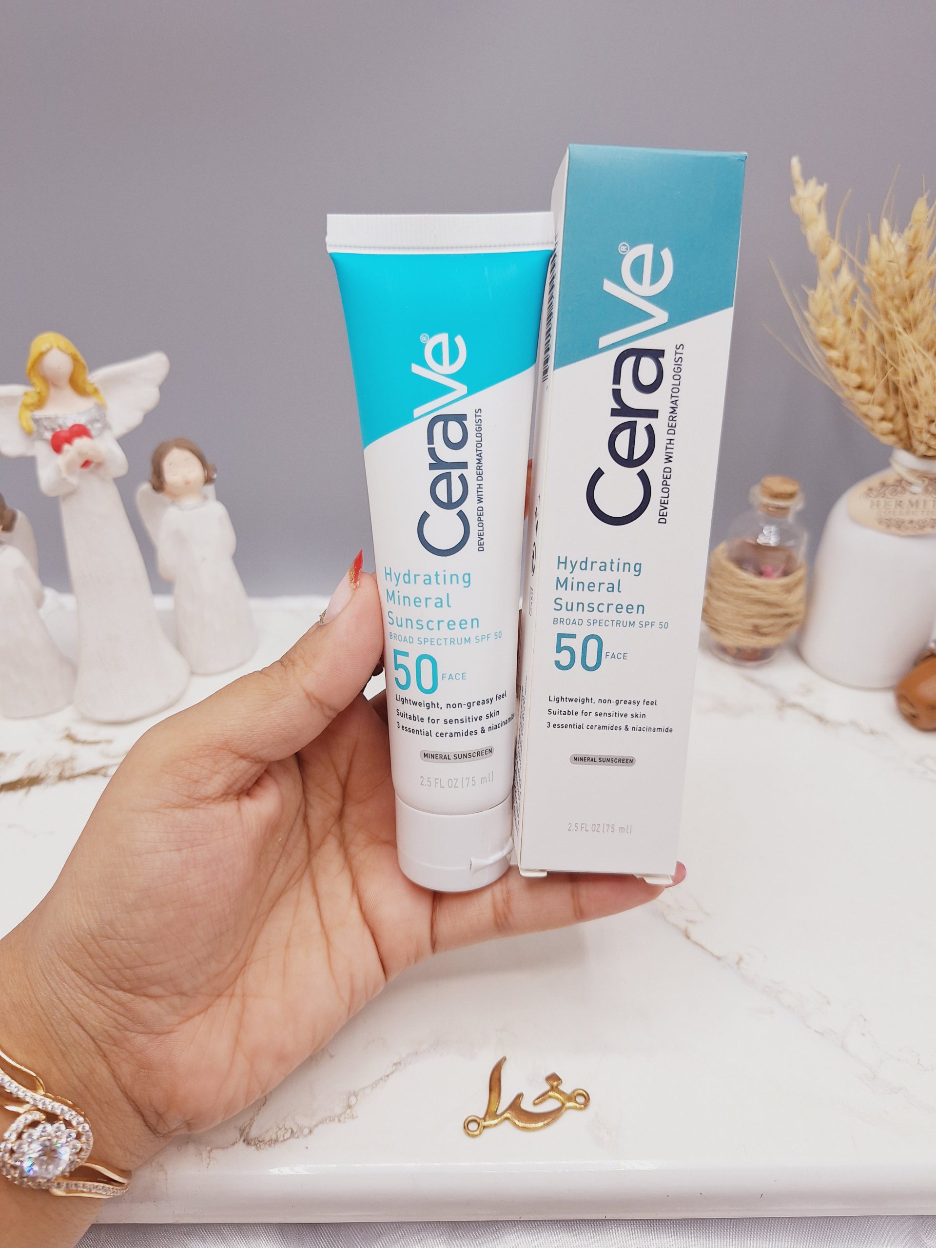 کرم ضد آفتاب معدنی آبرسان و لطیف کننده پوست برند ‏CeraVe‏ کد 4542