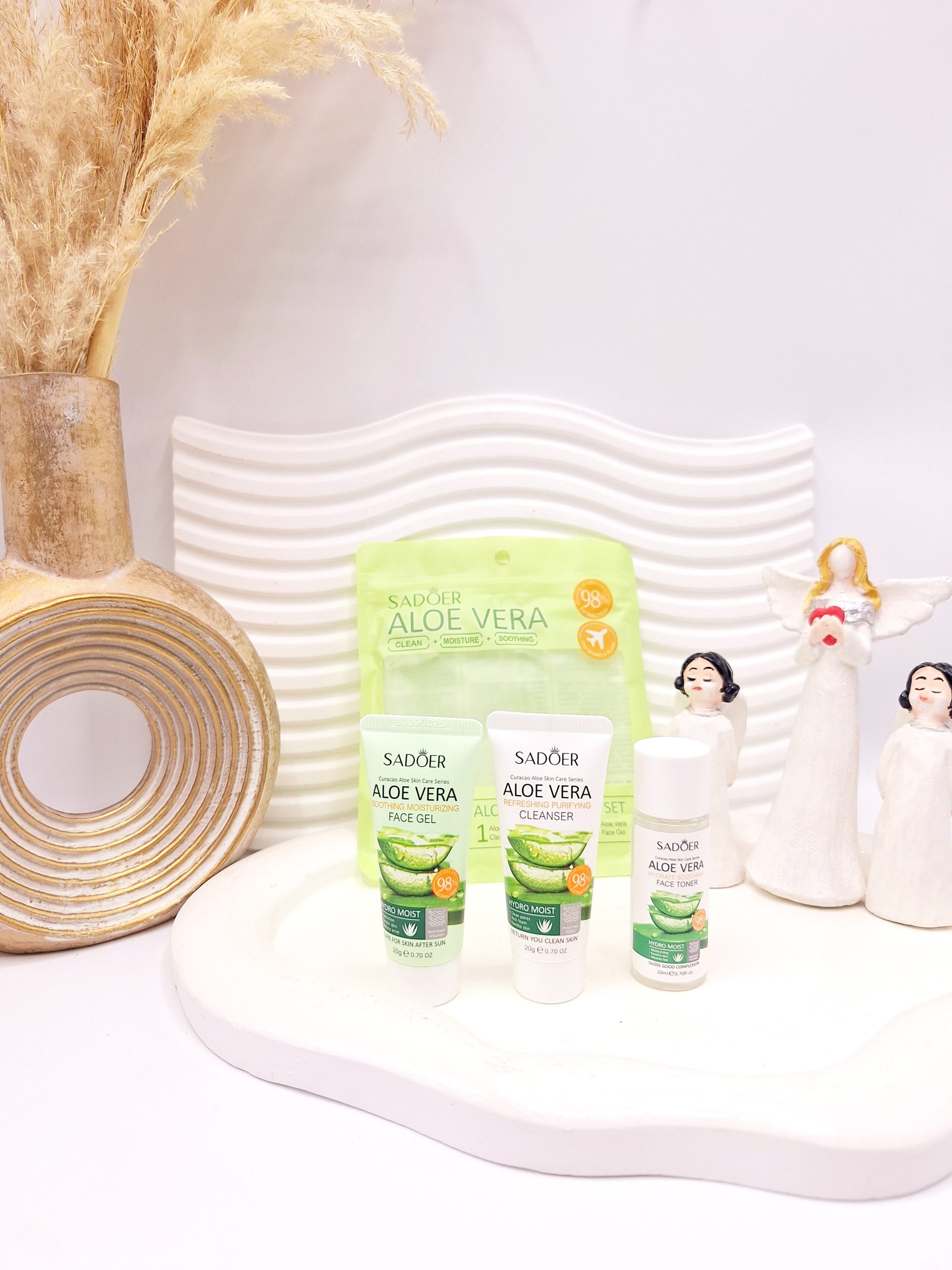 پک مسافرتی شامل تونر،پاک کننده،ژل، رایحه آلوئه ورا برند سادور کد 1554
