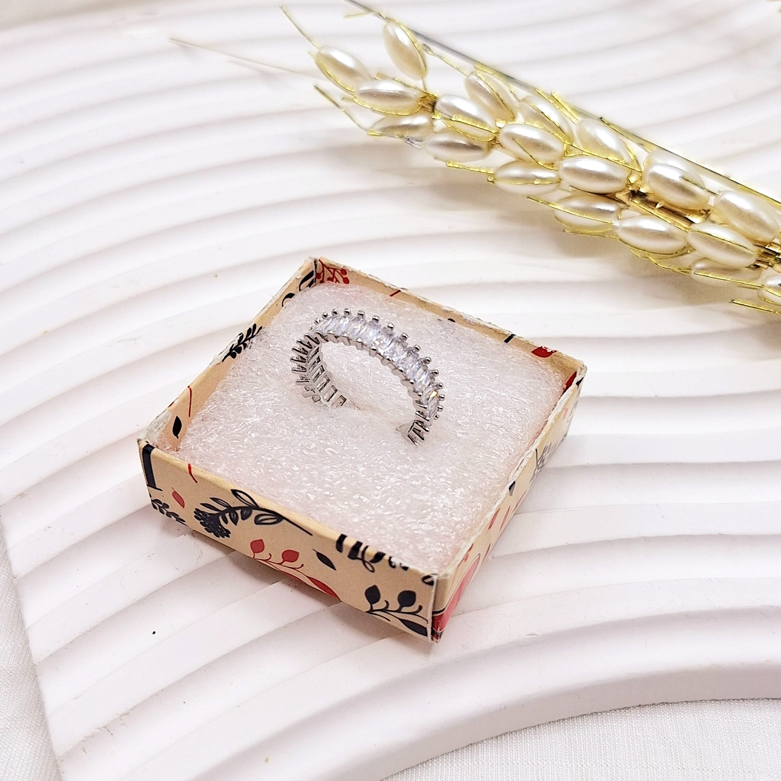 انگشتر پینترستی تنیسی نقره ای