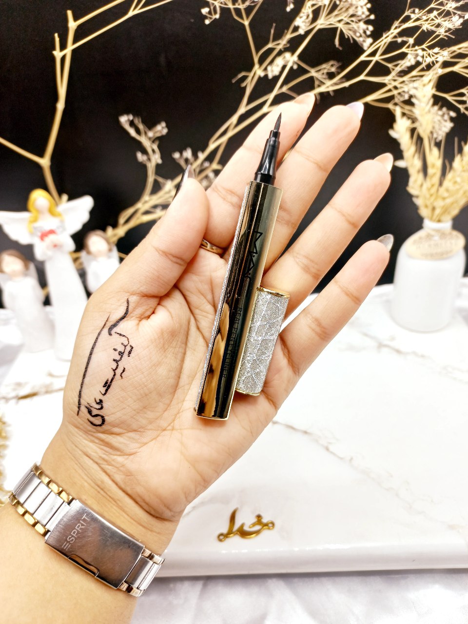 خط چشم ماژیکی گلیتری نقره ای کد 7085