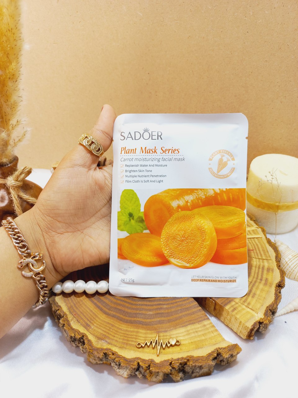 ماسک ورقه ای هویج سادور کد SD81792