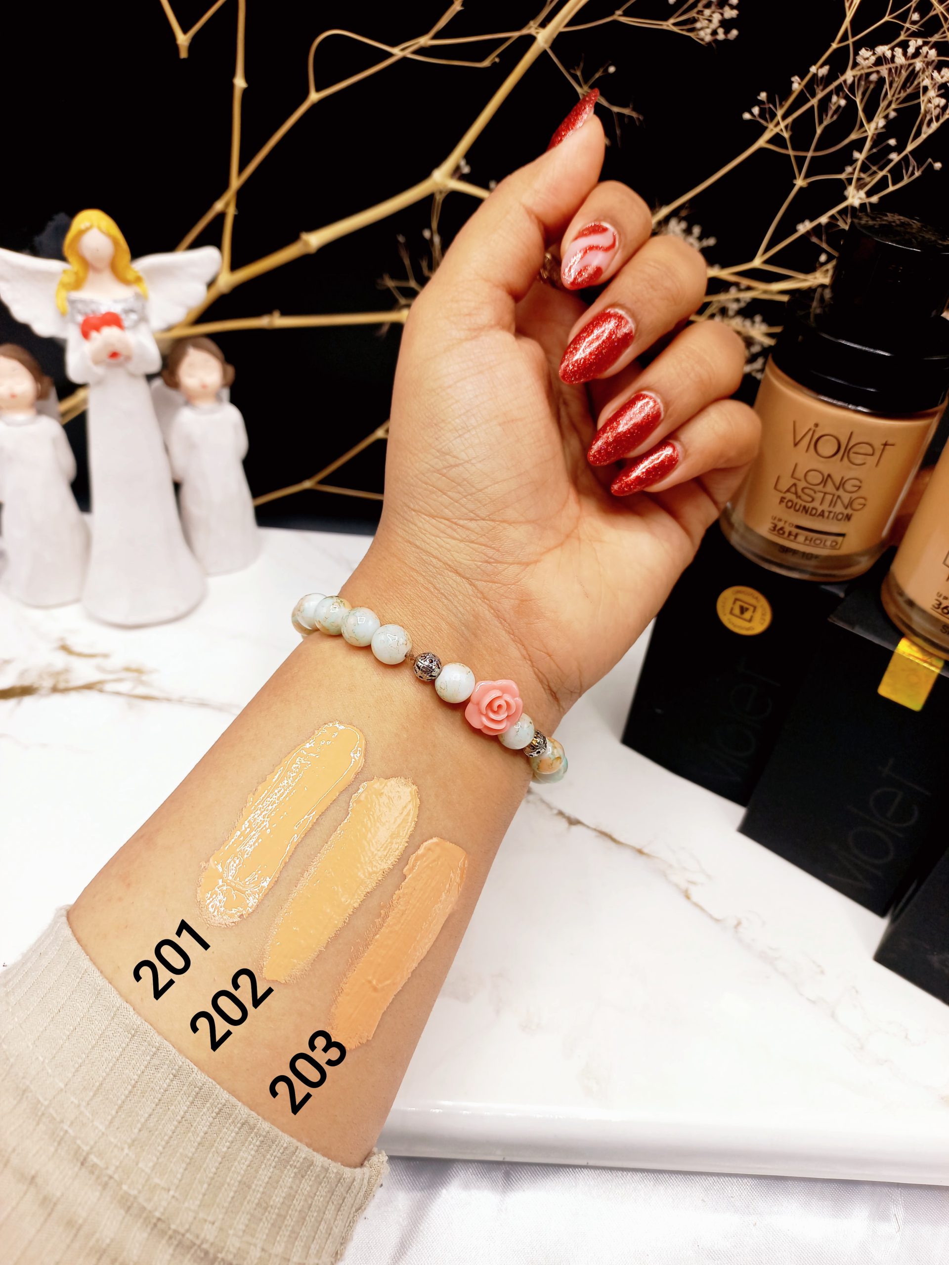 کرم پودر ضد آب و بادوام ویولت قفلی violet کد 48006