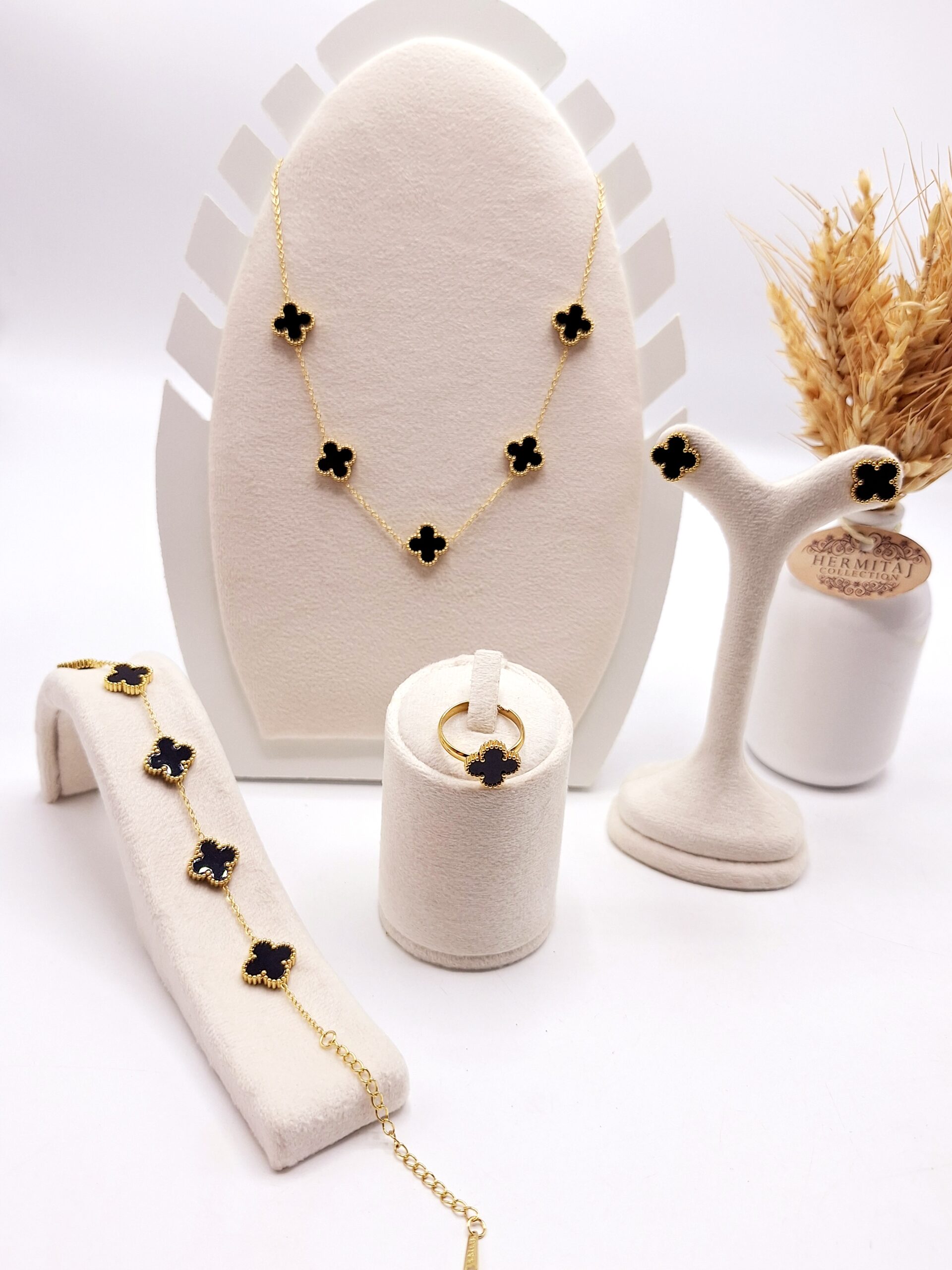 نیم ست کامل ونکلیف رنگ طلایی