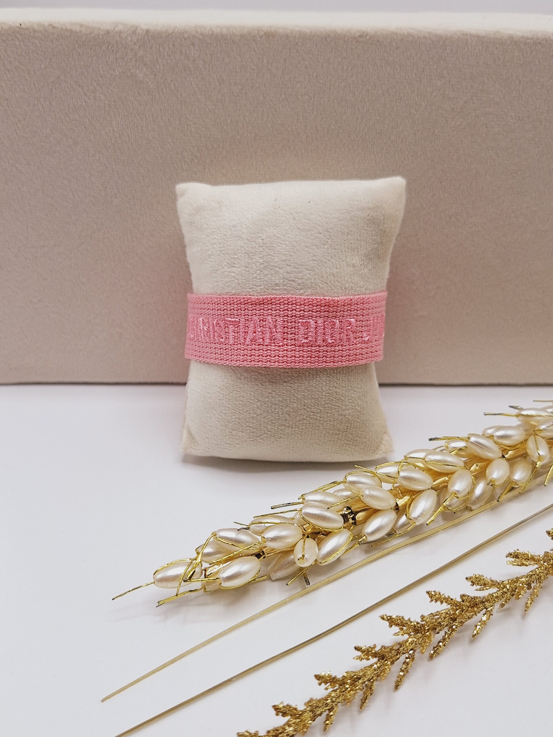 دستبند پارچه ای CHRISTIAN DIOR (رنگ صورتی)