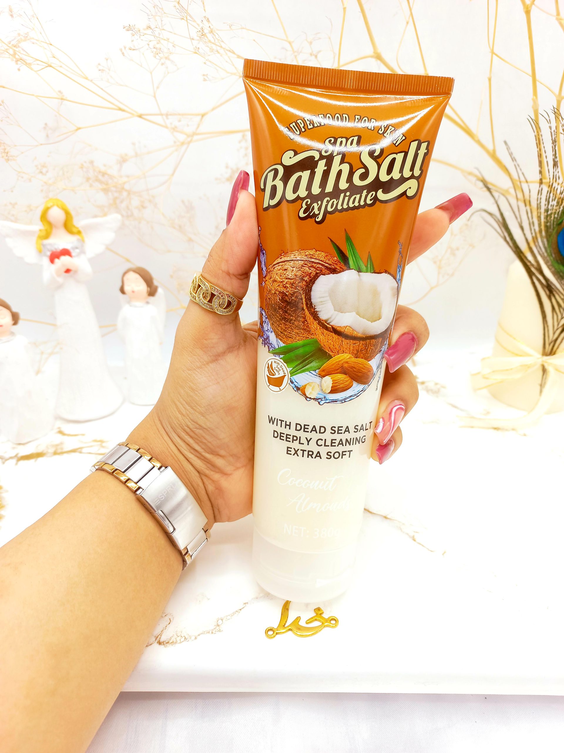 نمک حمام سفید کننده نارگیل و بادام وکالی Wokali  کد Ha3059