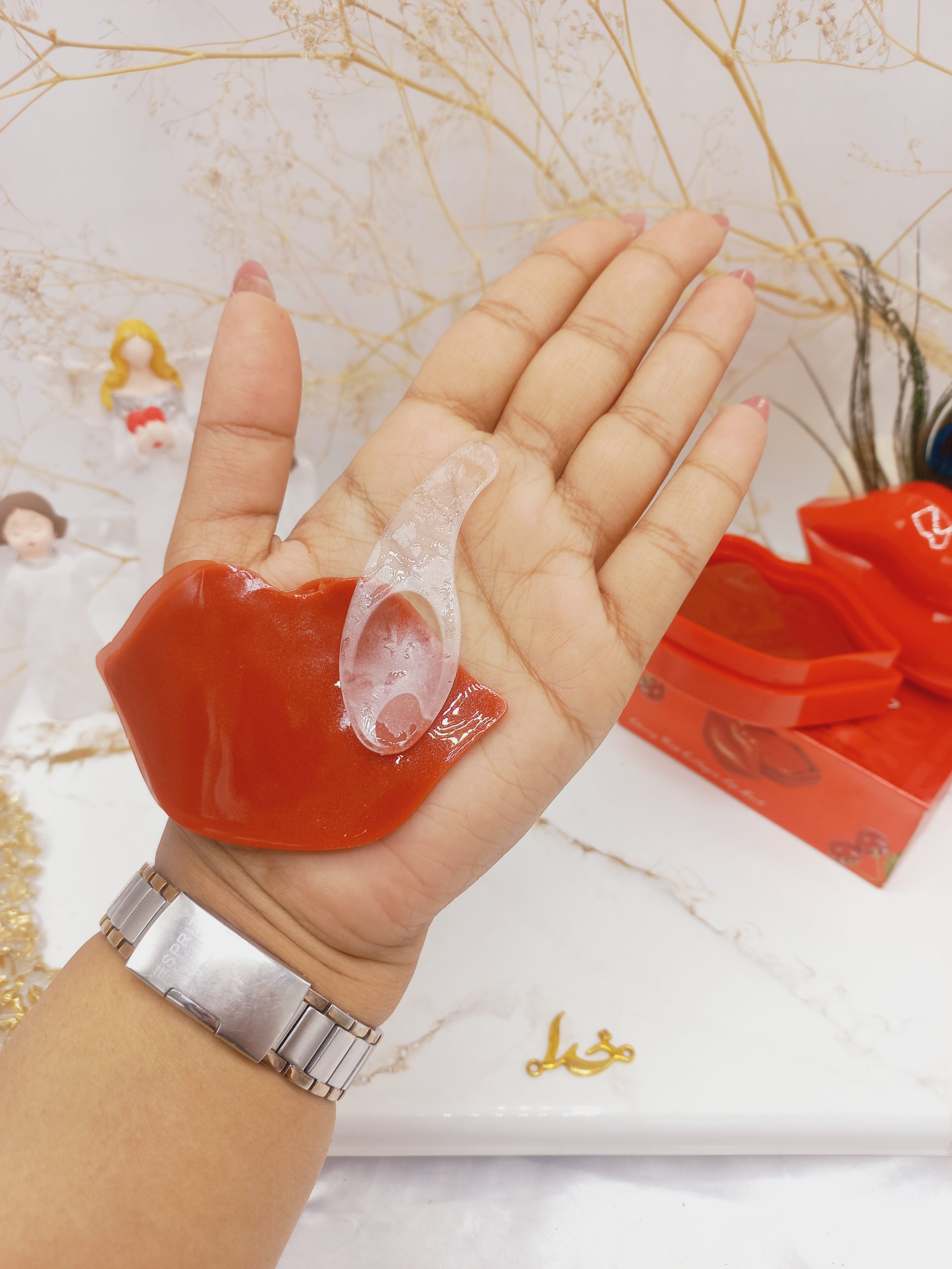 ماسک لب کاسه ای آلبالو لرن LAREEN کد Q011