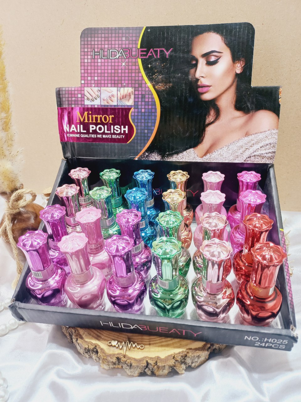 لاک آینه ای پرطرفدار هدی بیوتی Huda Beauty کد H025 | پخش عمده