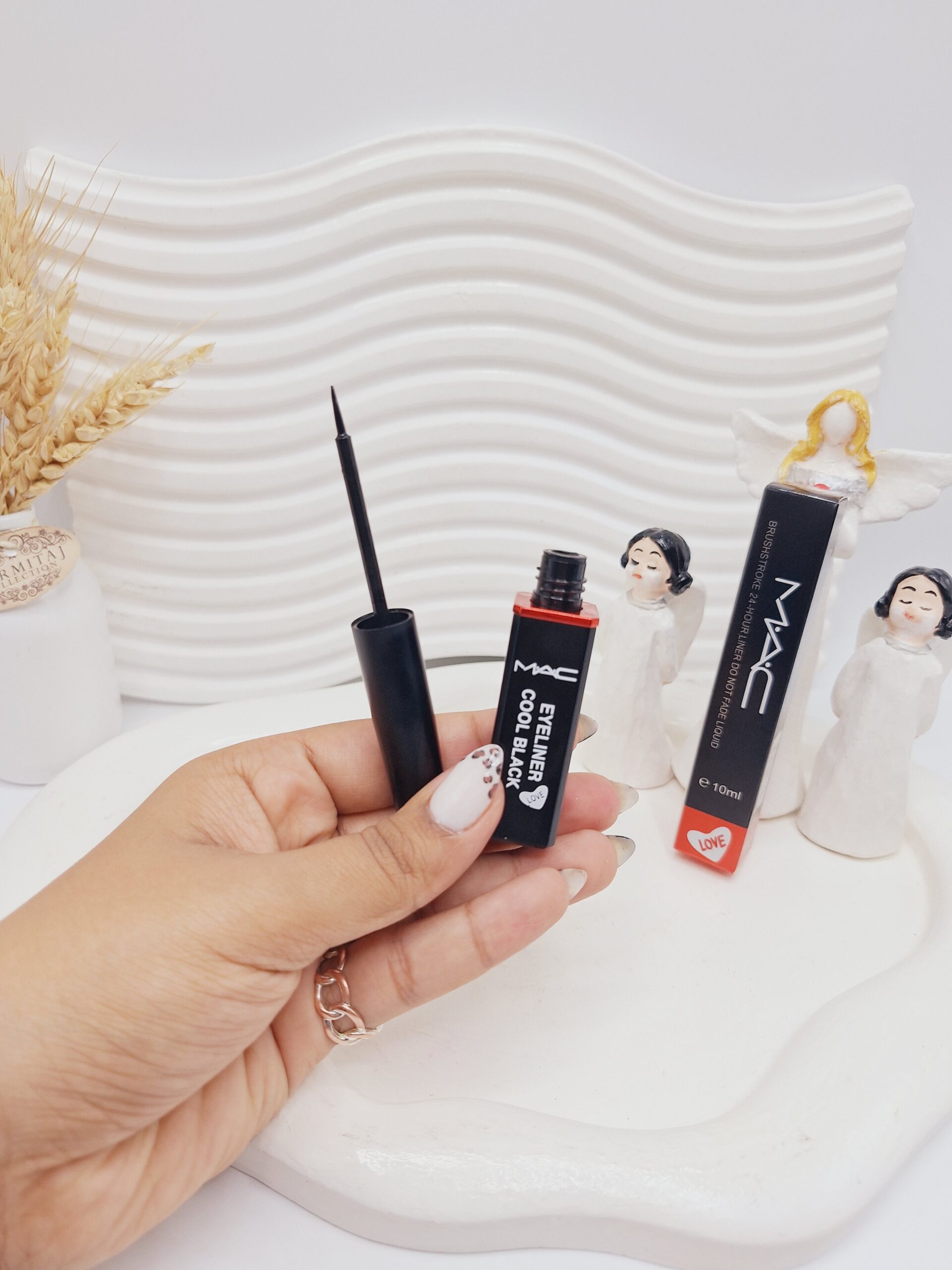 خط چشم مویی فوق العاده عالی برند مک کد 0428