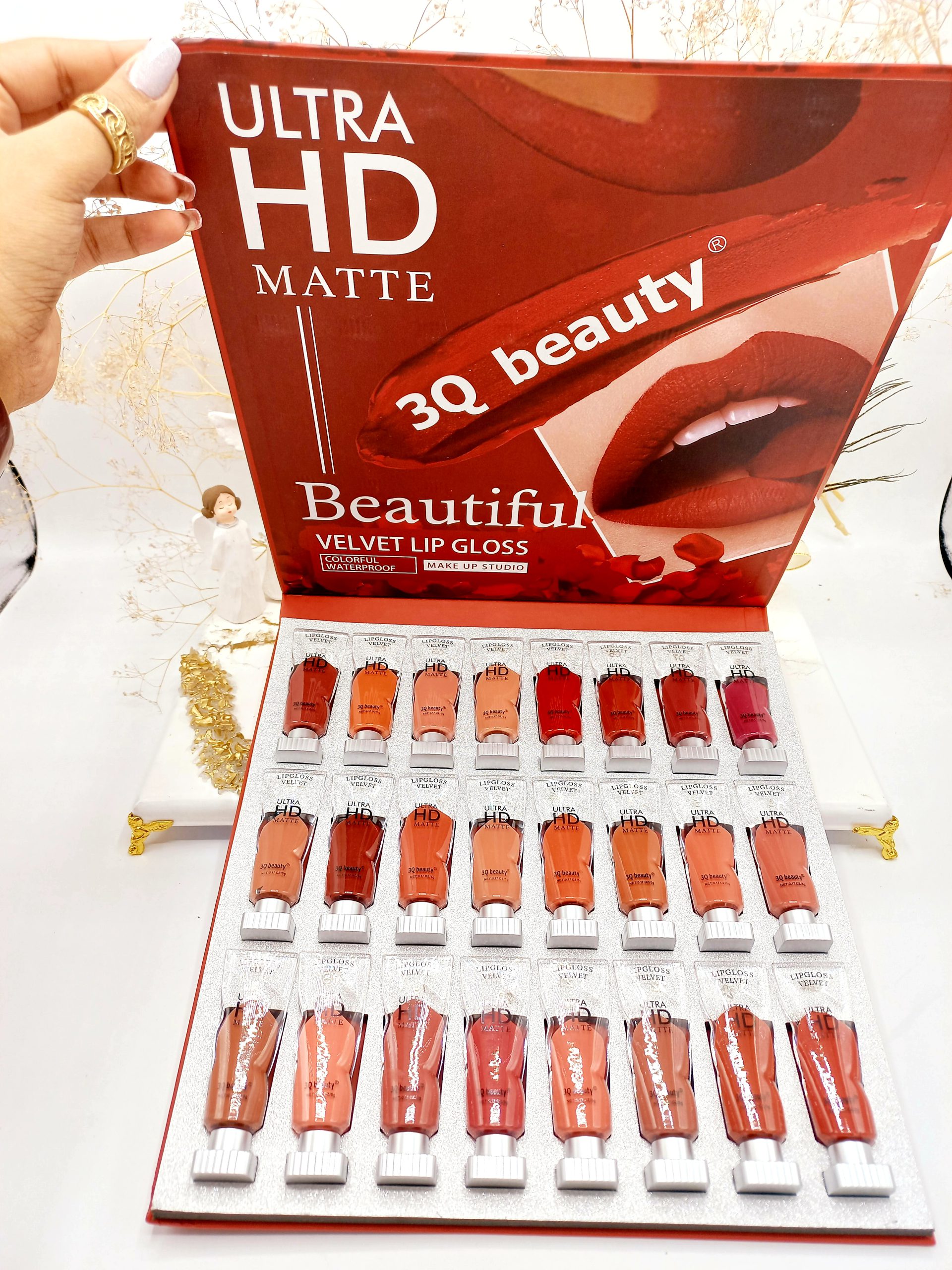 رژ مایع تیوپی شیشه ای مات 3Q beauty کد89580