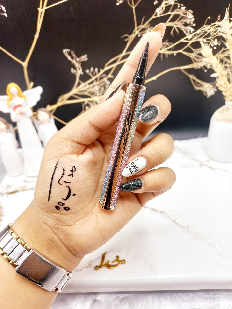 خط چشم ماژیکی فانتزی