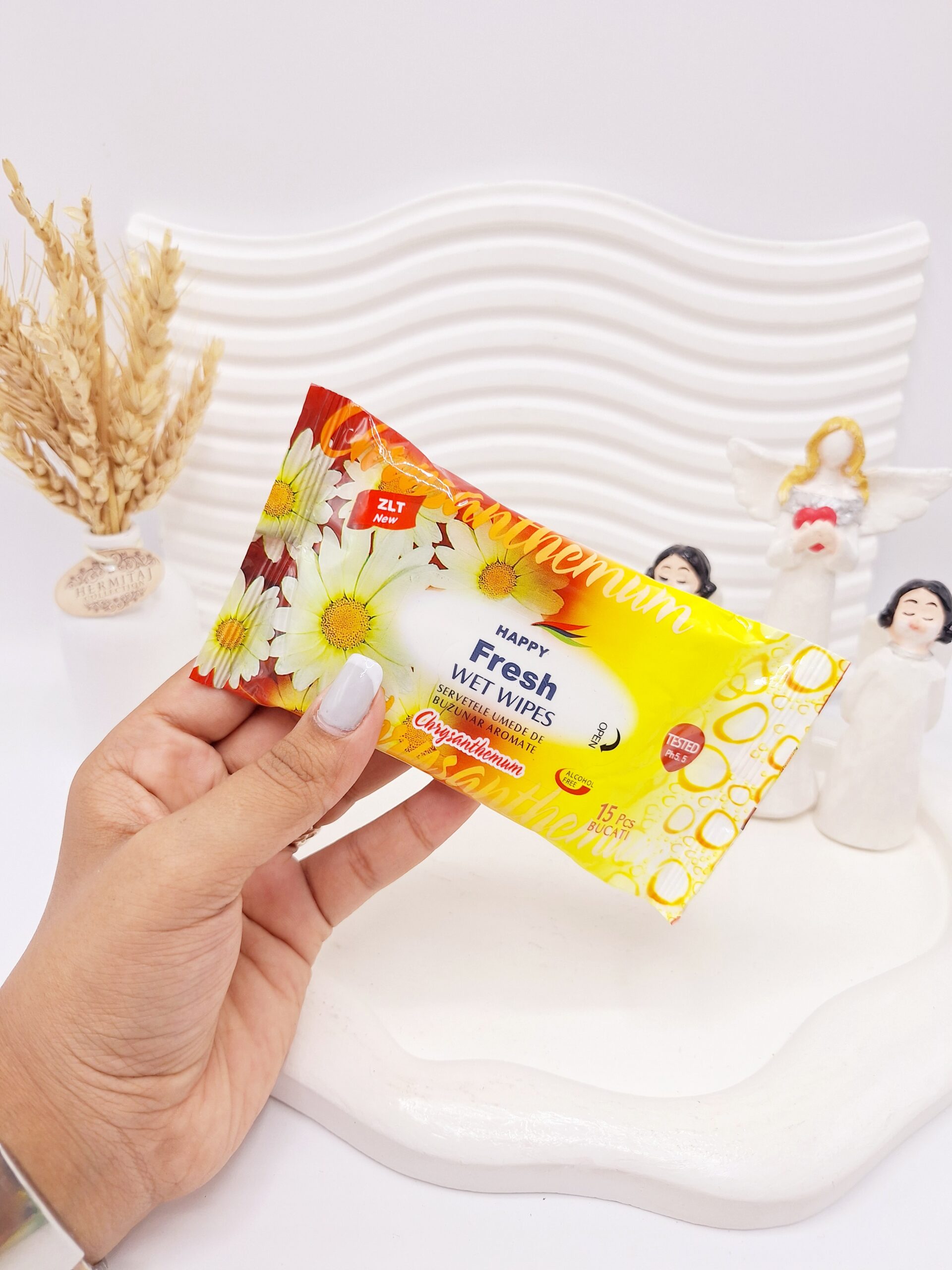 دستمال مرطوب اسانس میوه ای HAPPY Fresh WET WIPES 15 تایی کد 6273