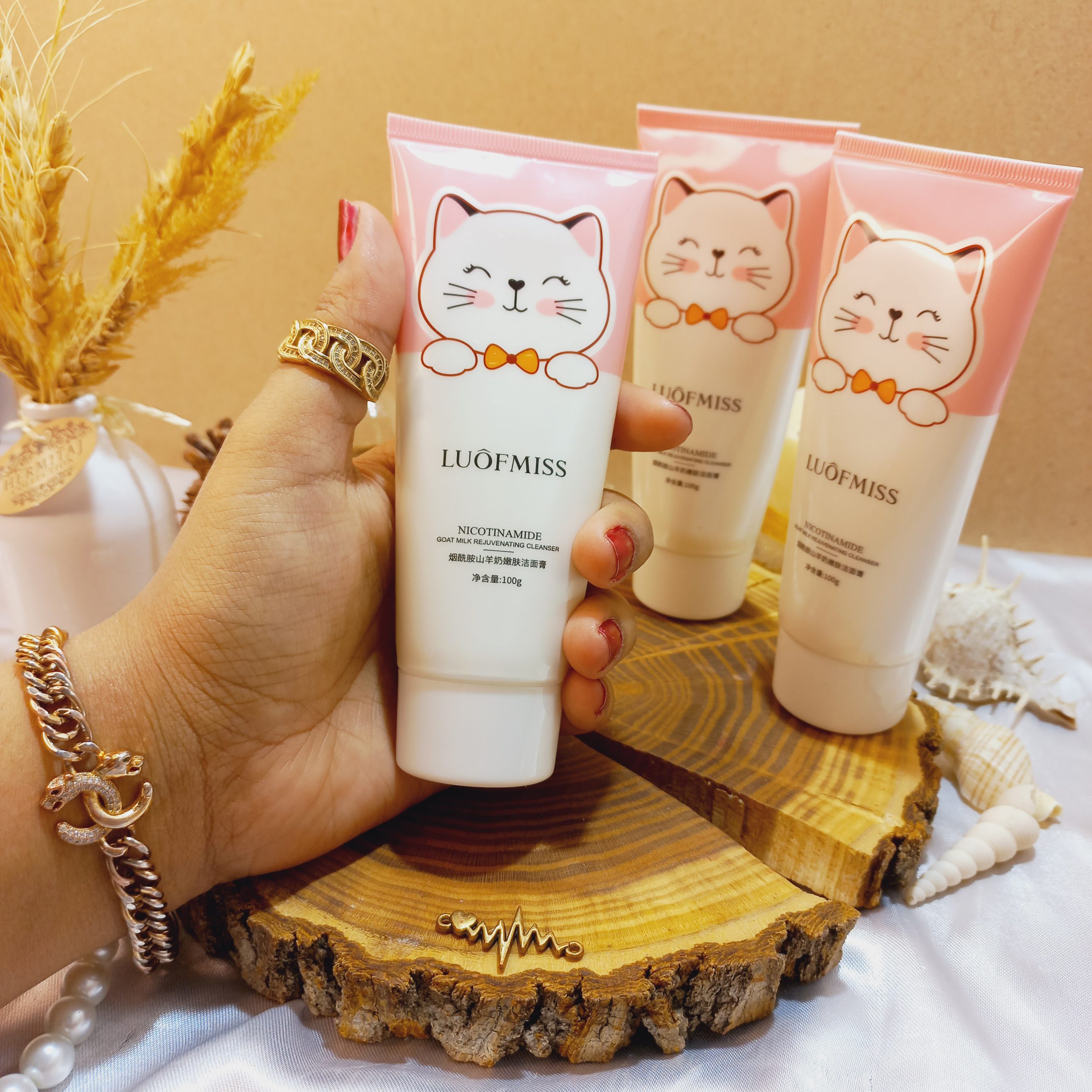 فوم دست طرح گربه 100 گرم لوفامیس LUOFAMISS