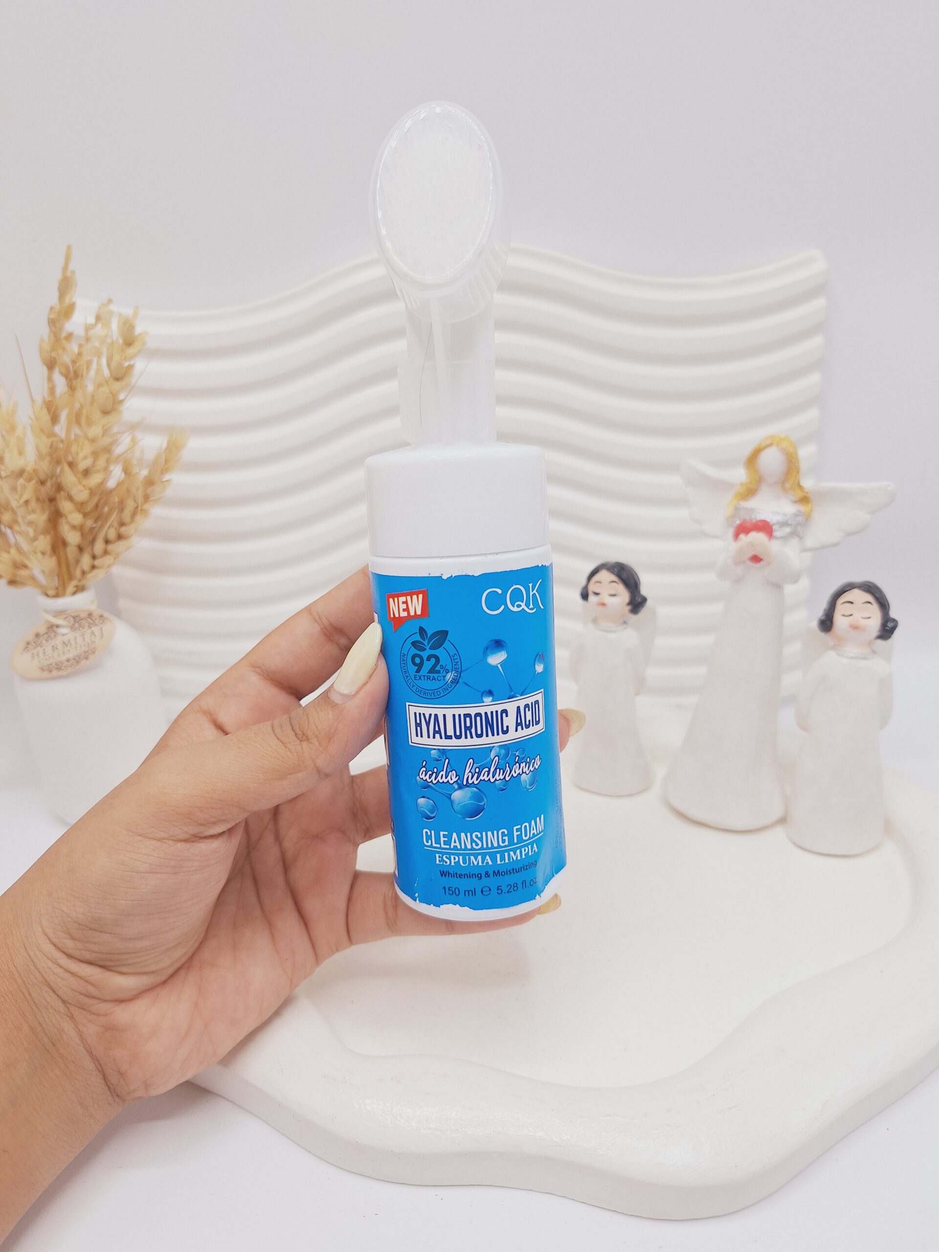 فوم براش دار هیالورونیک برند CQK کد 3954