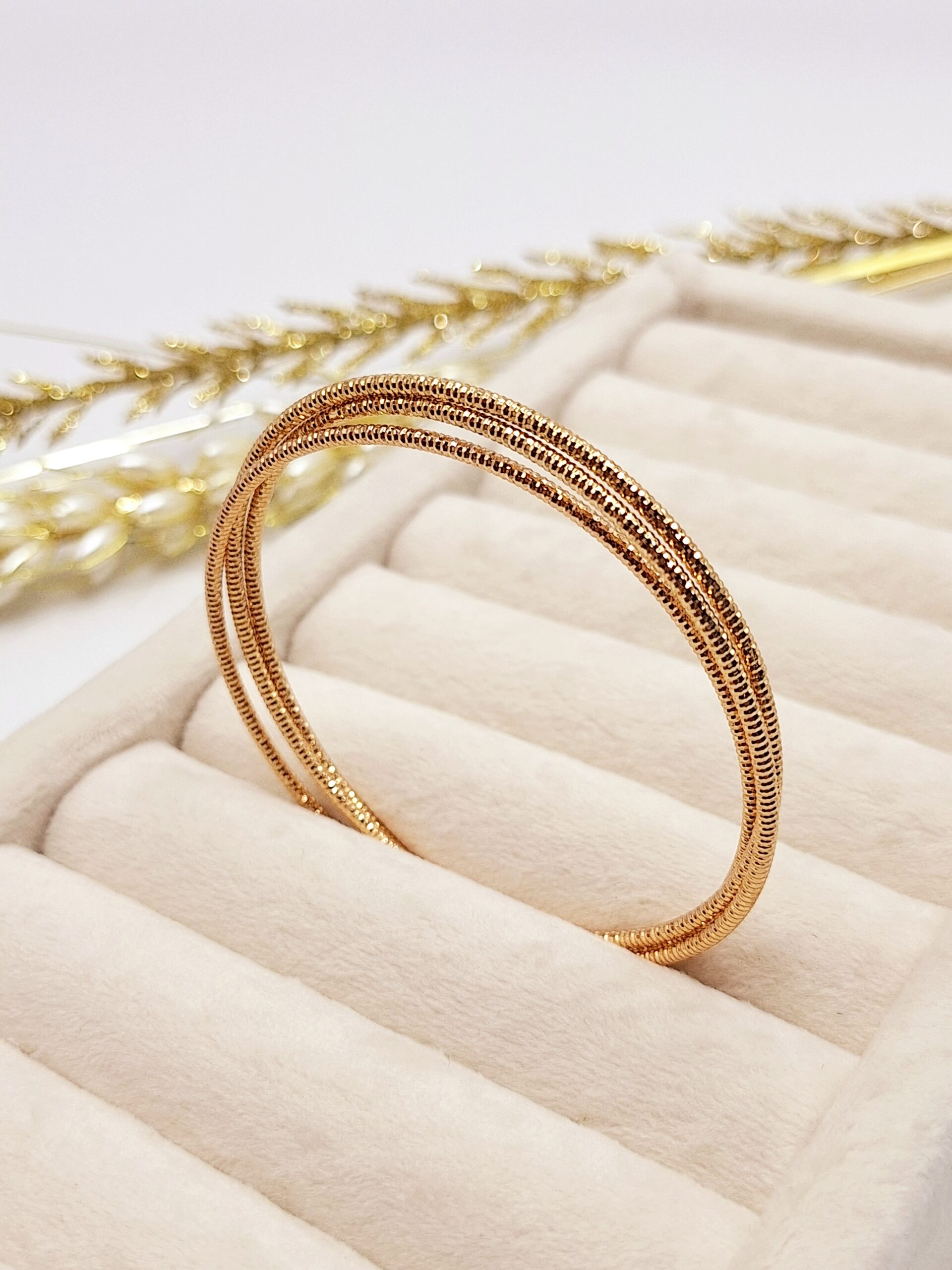 دستبند النگویی 3 تایی طلایی برند ژوپینگ