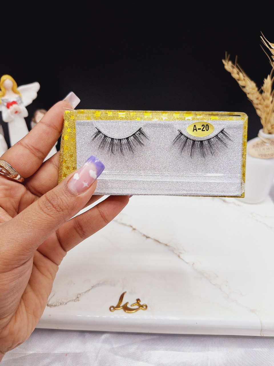 مژه مصنوعی 6D کارتن طلایی برند مینا MINA