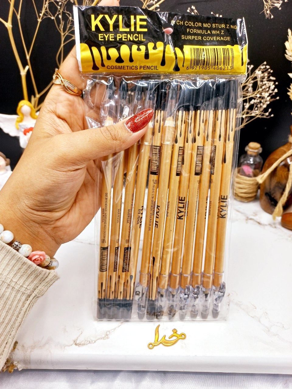 مداد ابرو قهوه ای سوخته برند کیلی KYLIE کد ۶۲۱۳