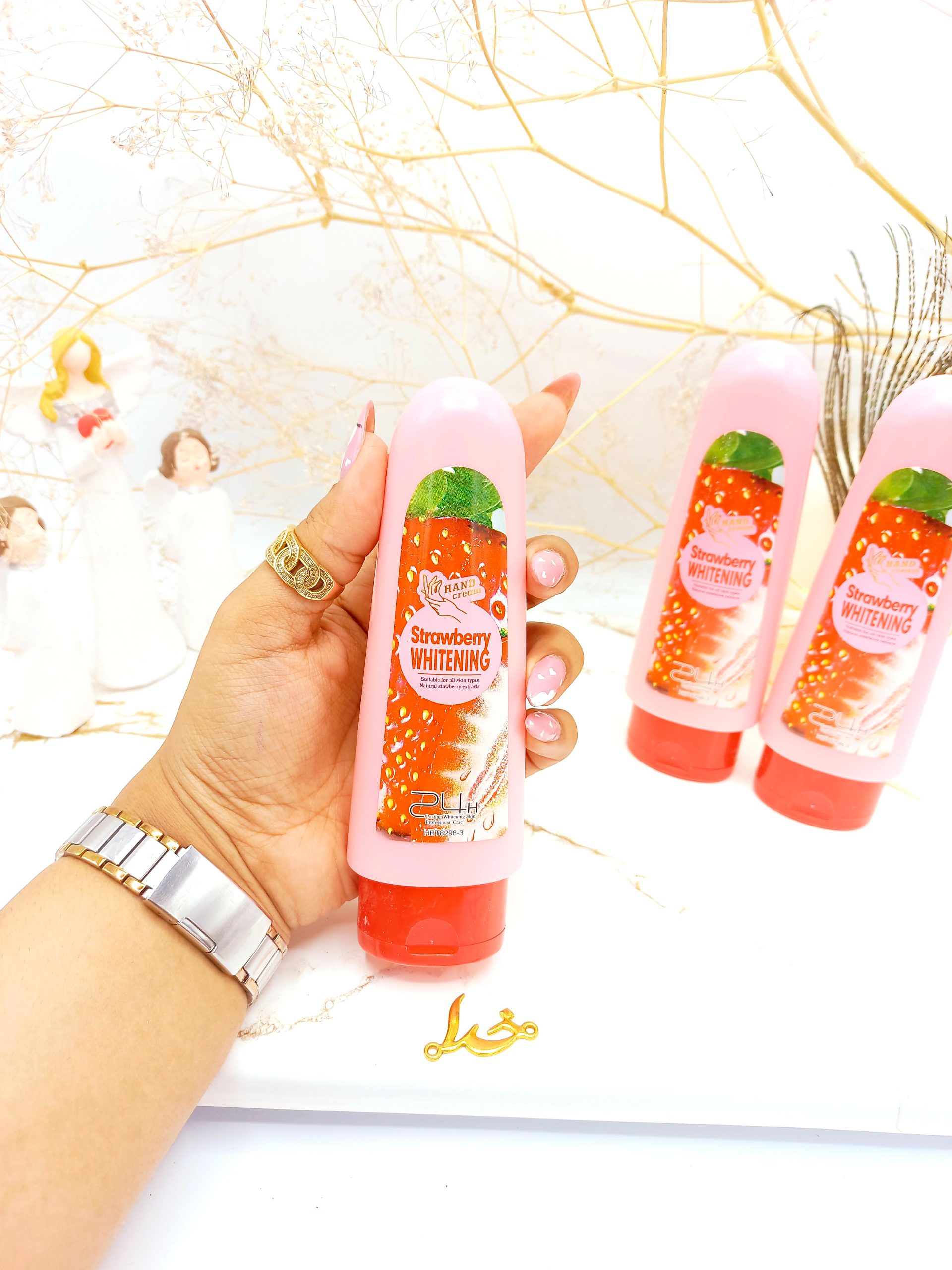 کرم دست مغذی و مرطوب کننده عمیق رایحه توت فرنگی 120g کد HBT82983