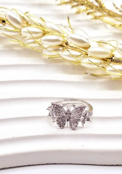 انگشتر جواهری طرح پروانه فول نگین مجلسی فری سایز