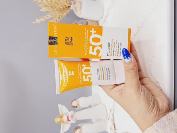 ضد آفتاب استی لایت رنگی SPF 50 غنی شده با آلوئه ورا کد 86117