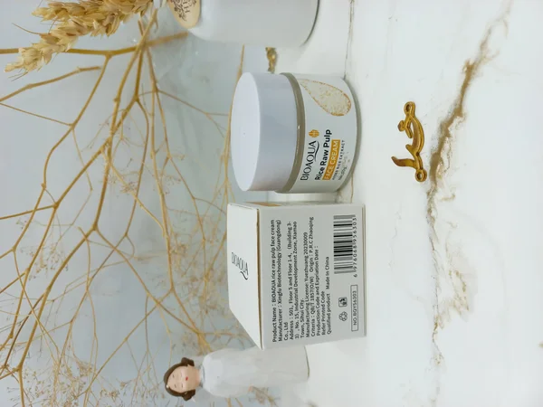 کرم تخصصی آبرسان مخصوص صورت عصاره برنج خام بیوآکوا کد BQY56303