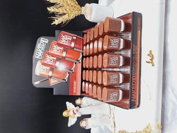 پک رژ لب مایع 6 عددی برند رومانتیک برد ROMANTIC BIRD NAKED10 کد RB 152