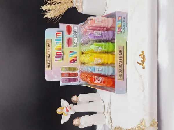 بالم حرارتی ضد آب طرح لب هدا مات می HUDA MATTE ME کد 35001