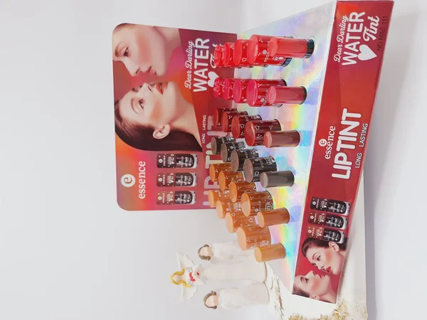 تینت لب پرطرفدار اسنس با ماندگاری بالا کد 111