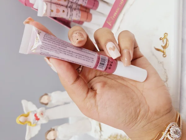 رژ لب و رژ گونه کره ای معروف برند ریمیکو Rimocoo کد R1161