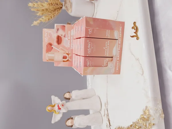 رژ لب مایع فوق العاده مات و مخملی برند آرتسکین artskin کد AS 972191