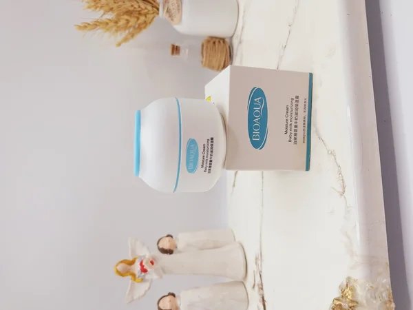 کرم کاسه ای صورت مرطوب کننده شیر مخصوص پوست حساس و کودکان بیوآکوا کد BQY75388