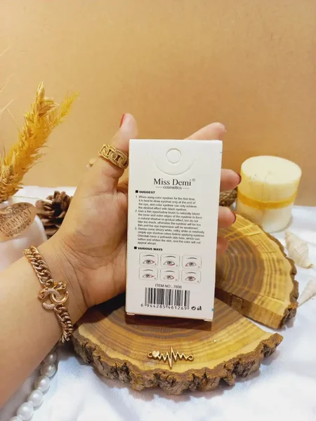 مداد رنگی دو کاره خط چشم و سایه چشم ماژیکی میس دمی Miss Demi کد 7808