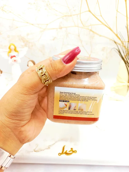 اسکراب شنی بدن کاسه ای حلزون 320 میل کاریته karite