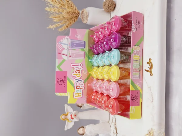 لیپ گلاس شاین دار حرارتی آبمیوه نی دار برند پولا آیلار Pola aylr کد LC8053