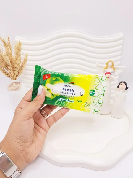 دستمال مرطوب اسانس میوه ای HAPPY Fresh WET WIPES 15 تایی کد 6273