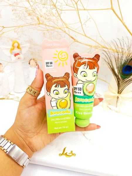 ضد آفتاب آووکادو بچه SPF50 برند کیس بیوتی KISS BEAUTY کد 68315102022