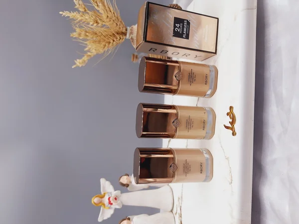 کرم پودر پرطرفدار میکاپ برند معروف RBORY کد R07015 (اصلی)