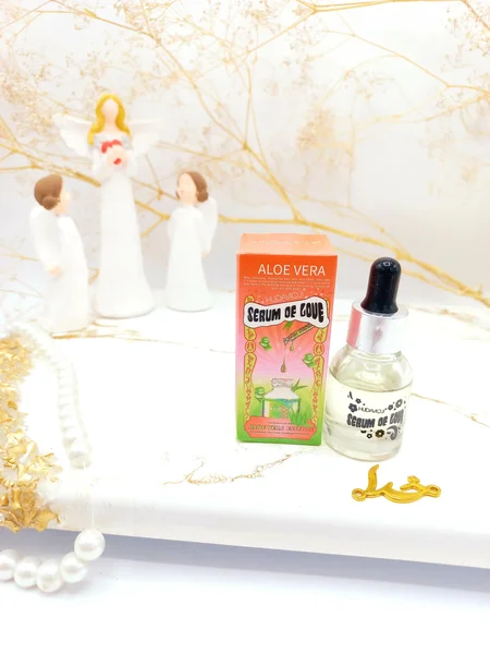 سرم روشن کننده پوست مدل آلوئه ورا هدی موجی HUDA MOJI حجم 20 ml کدEC001