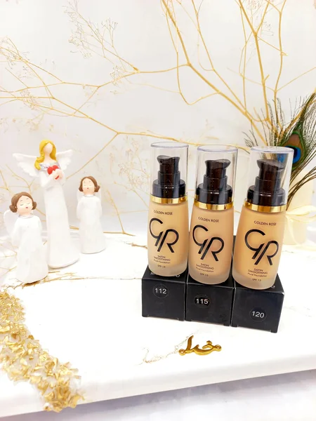 کرم پودر شیشه ای مات مدل Foundation کد 3155