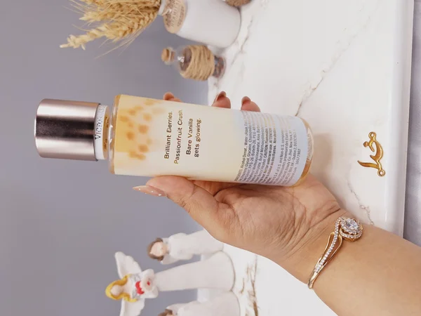 بادی اسپلش 250 ml ویکتوریا سکرت مدل Bare Vanilla RADIANT اورجینال