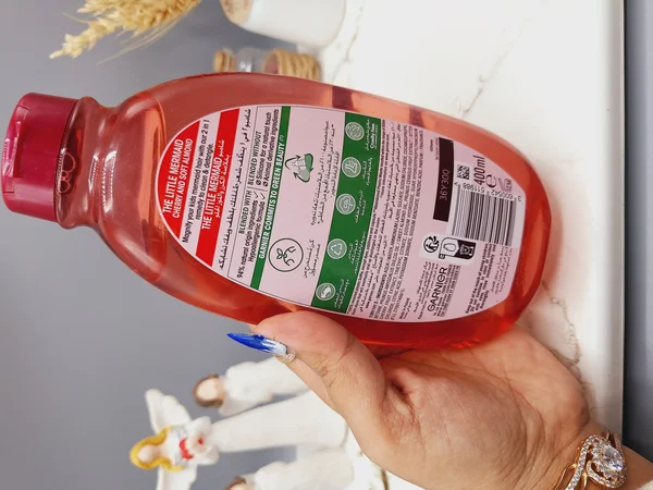 شامپو نرم کننده و پاک کننده کودکان با گیلاس و بادام نرم برند گارنیر اصلی حجم 400 میل کد 1988