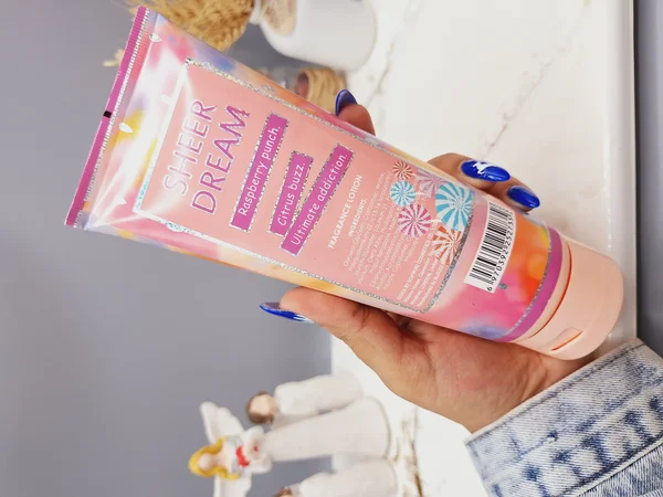 لوسیون عطری فوق العاده خوشبو و آبرسان برند فیلوسوفی حجم 236 گرم مدل SHEER DREAM کد 2735