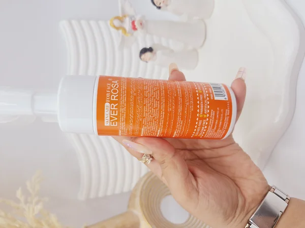 فوم براش دار روشن کننده ویتامین سی برند اور رزا کد 1982