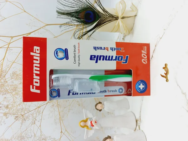 مسواک باکیفیت و تمیزکننده عمیق فرمولا FORMULA کد F30