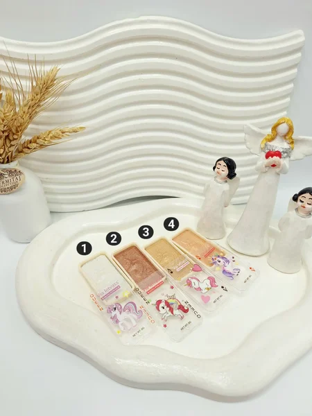 هایلایتر کشویی چشم طرح اسب تک شاخ برند Via letvass کد 8605