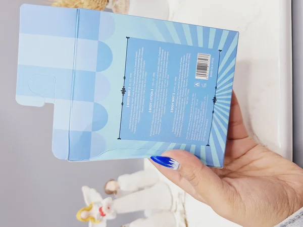 پک 3 تایی بادی اسپلش و لوسیون و عطر قلمی فوق العاده خوشبو و ماندگار برند پینک این سویت کد 3237