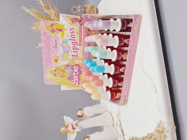 تینت مدل رژ طرح باربی مکعبی برند Hold morning کد NO:HL5583