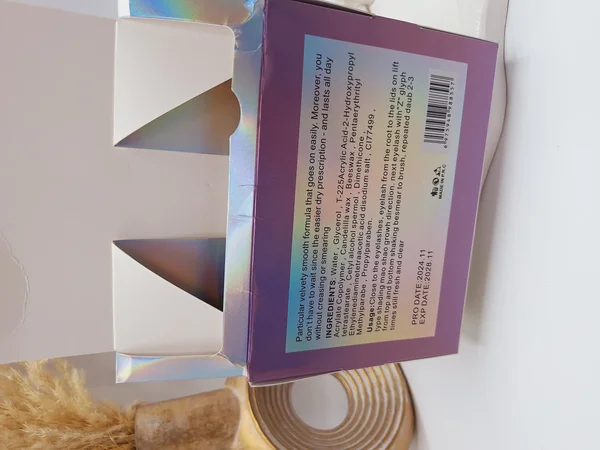 ریمل رنگی 8 بعدی جذاب و ترند برند رومانتیک مات کد 8557