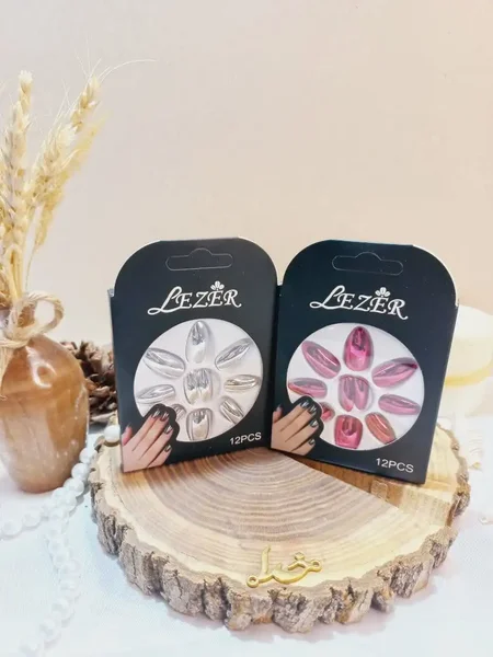 ناخن مصنوعی آینه ای رنگی نوک تیزلیزر LEZER کد 56775