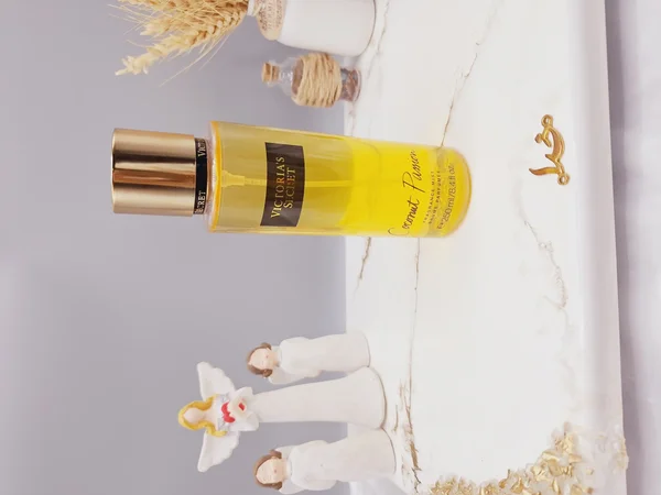بادی اسپلش 250 ml ویکتوریا سکرت مدل Coconut Pasion اورجینال